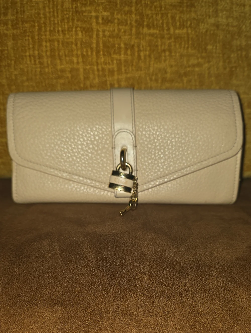 Chloe elegant neutral